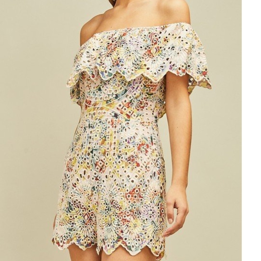 Entro off the shoulder eyelet romper Size Large New with tag